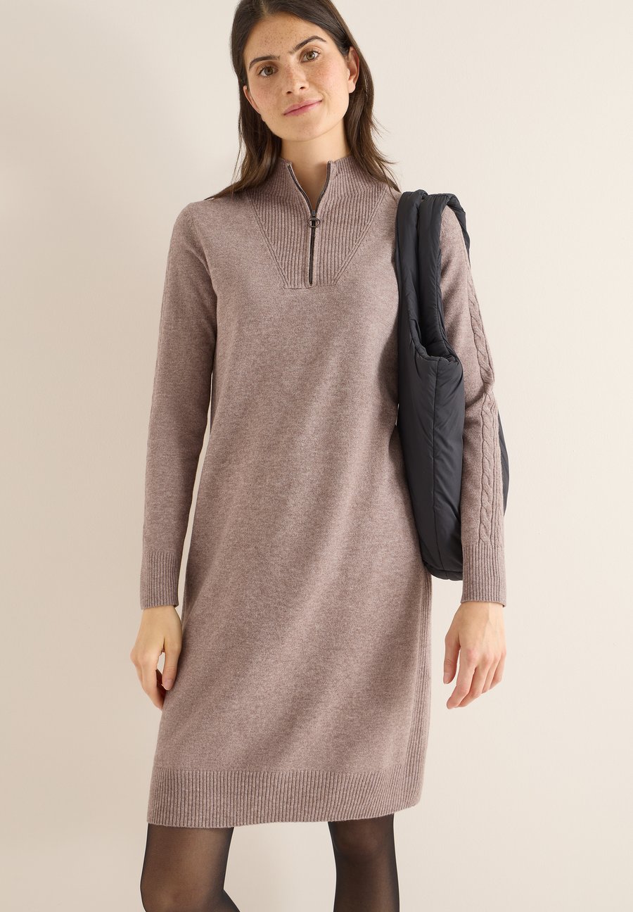 Платье Cecil KUSCHELIGES, Braun/Brown
Платье Cecil KUSCHELIGES, Braun/Brown