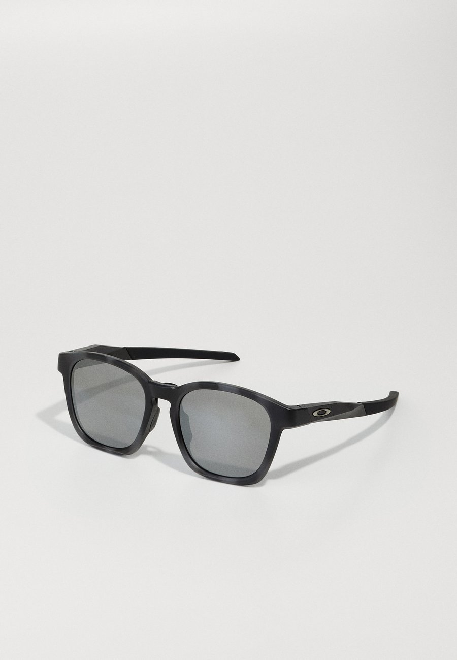 Солнцезащитные очки Oakley SHACKLE UNISEX, Black
Солнцезащитные очки Oakley SHACKLE UNISEX, Black