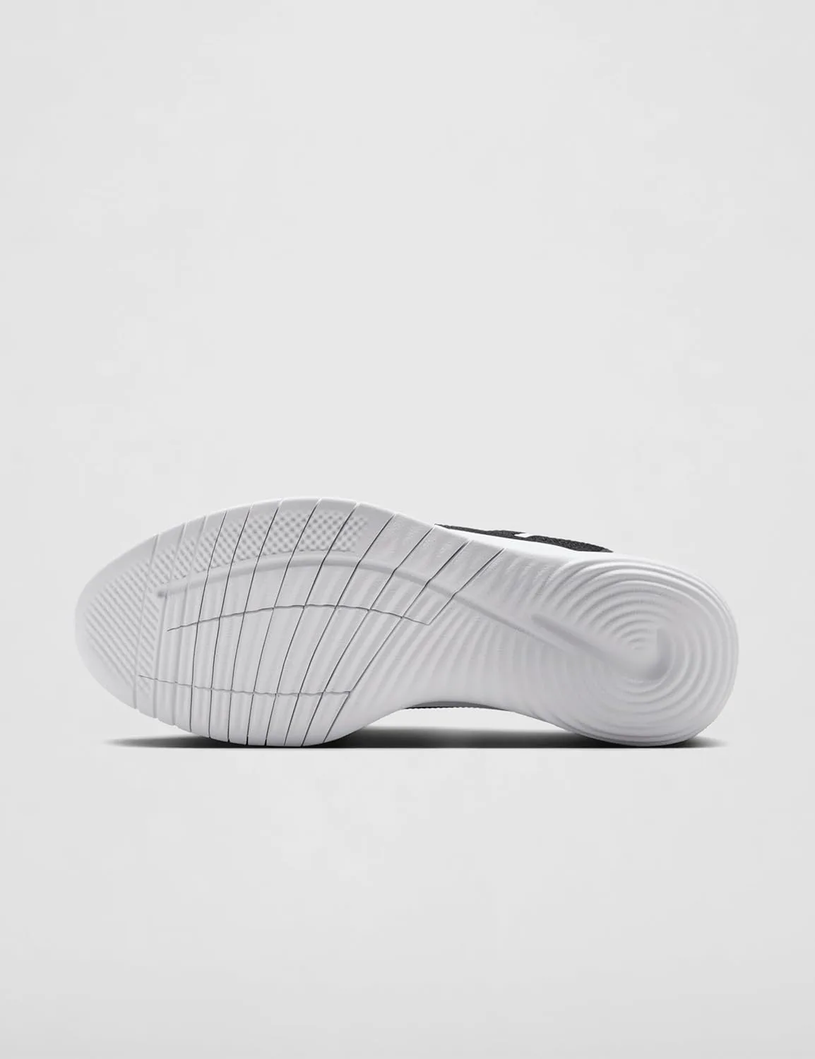 Мужские кроссовки Nike Flex Experience Run 12, черный/белый/серый
Мужские кроссовки Nike Flex Experience Run 12, черный/белый/серый