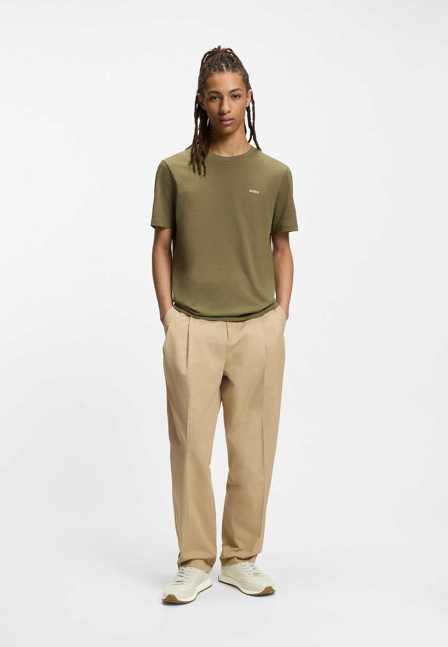 Кроссовки HUGO ICELIN RUNN, Light Beige Nine/Beige
Кроссовки HUGO ICELIN RUNN, Light Beige Nine/Beige