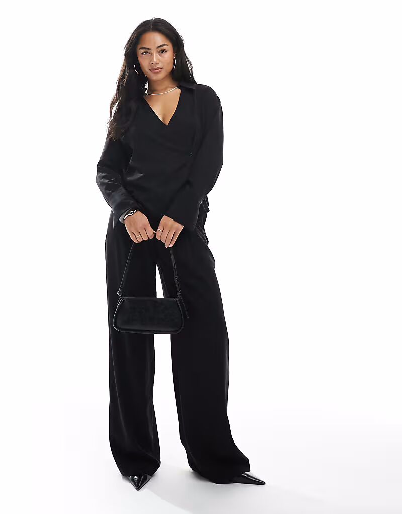Широкие брюки-клеш из лиоцелла, черный цвет Asos Design
Широкие брюки-клеш из лиоцелла, черный цвет Asos Design