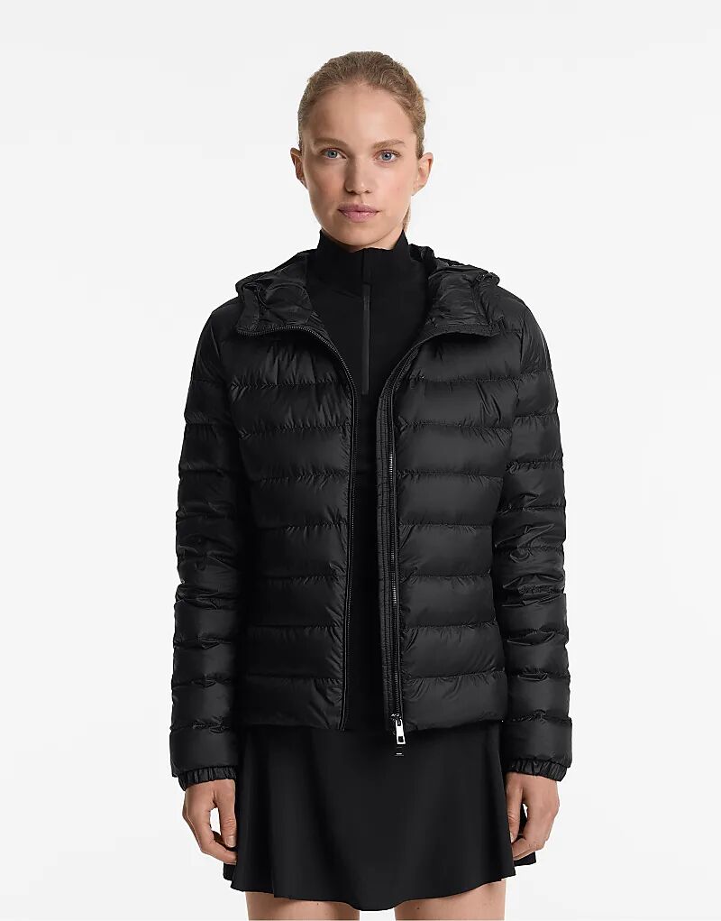 Легкая, компактная, водоотталкивающая куртка Oysho из 100% пуха черного цвета
Легкая, компактная, водоотталкивающая куртка Oysho из 100% пуха черного цвета