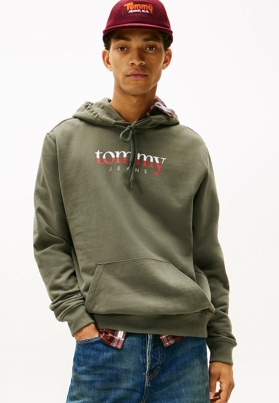 Толстовка Tommy Jeans REG DNA EXT, Pewter Green/Green
Толстовка Tommy Jeans REG DNA EXT, Pewter Green/Green