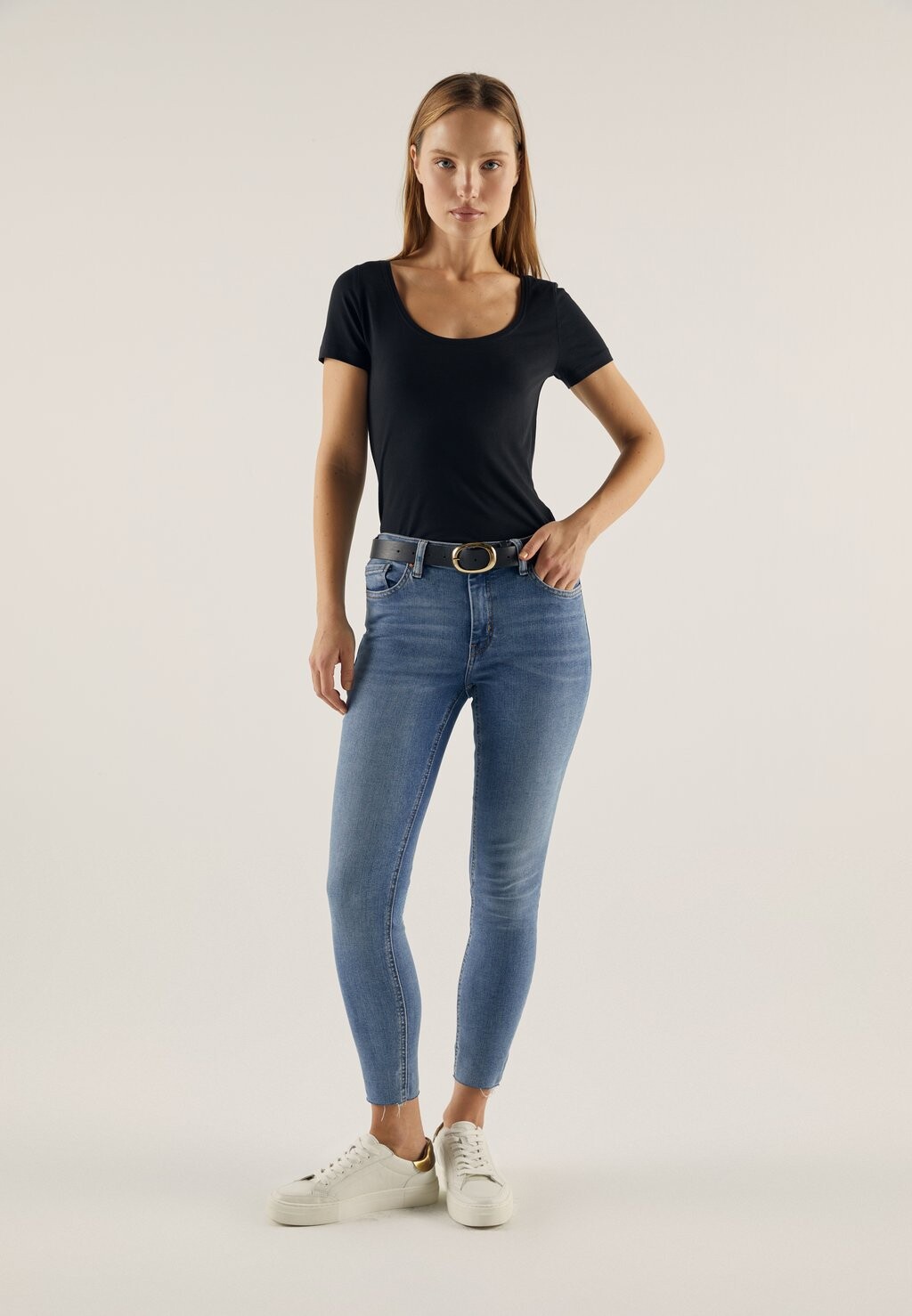 Футболка базовая 5 PACK Anna Field, цвет black
Футболка базовая 5 PACK Anna Field, цвет black