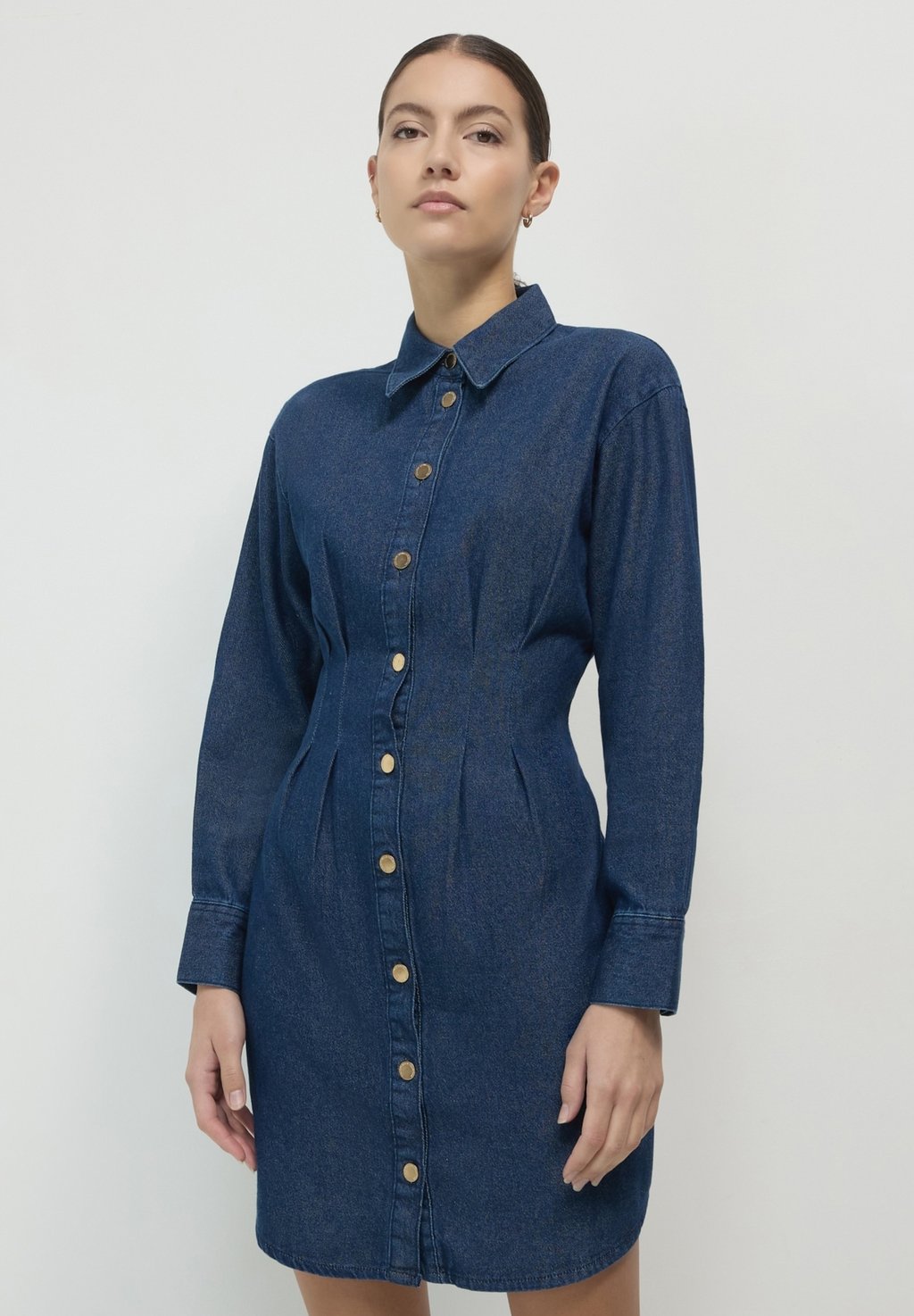 Платье-рубашка Denim dress Calliope, цвет Blu Denim Scuro
Платье-рубашка Denim dress Calliope, цвет Blu Denim Scuro