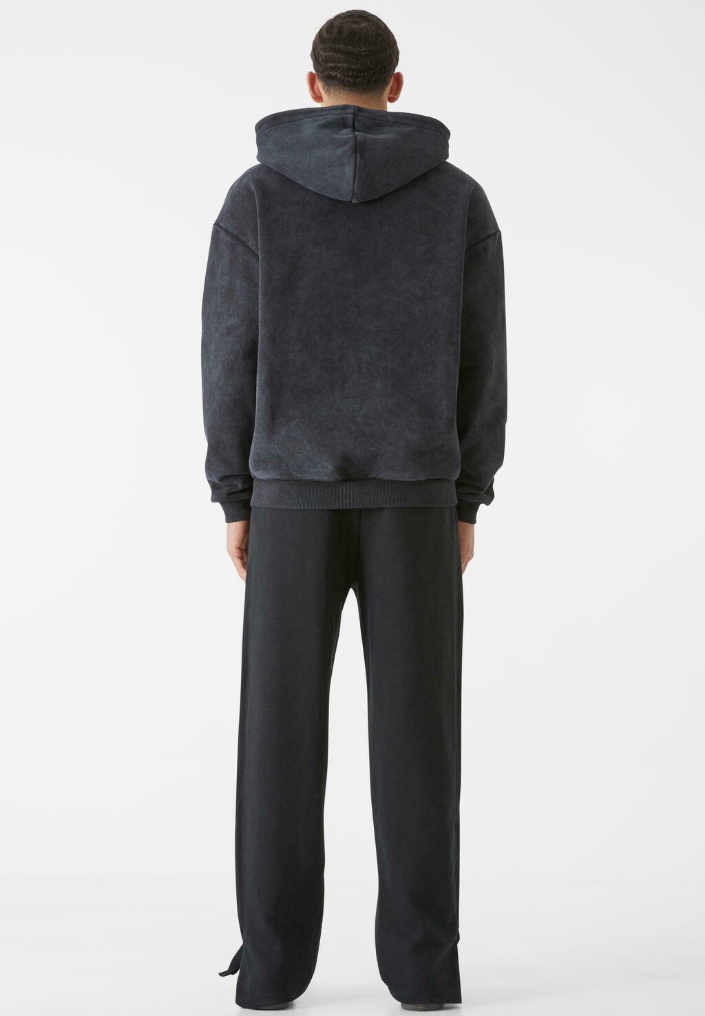 Толстовка PRINT WASHING 9N1M SENSE, черный
Толстовка PRINT WASHING 9N1M SENSE, черный