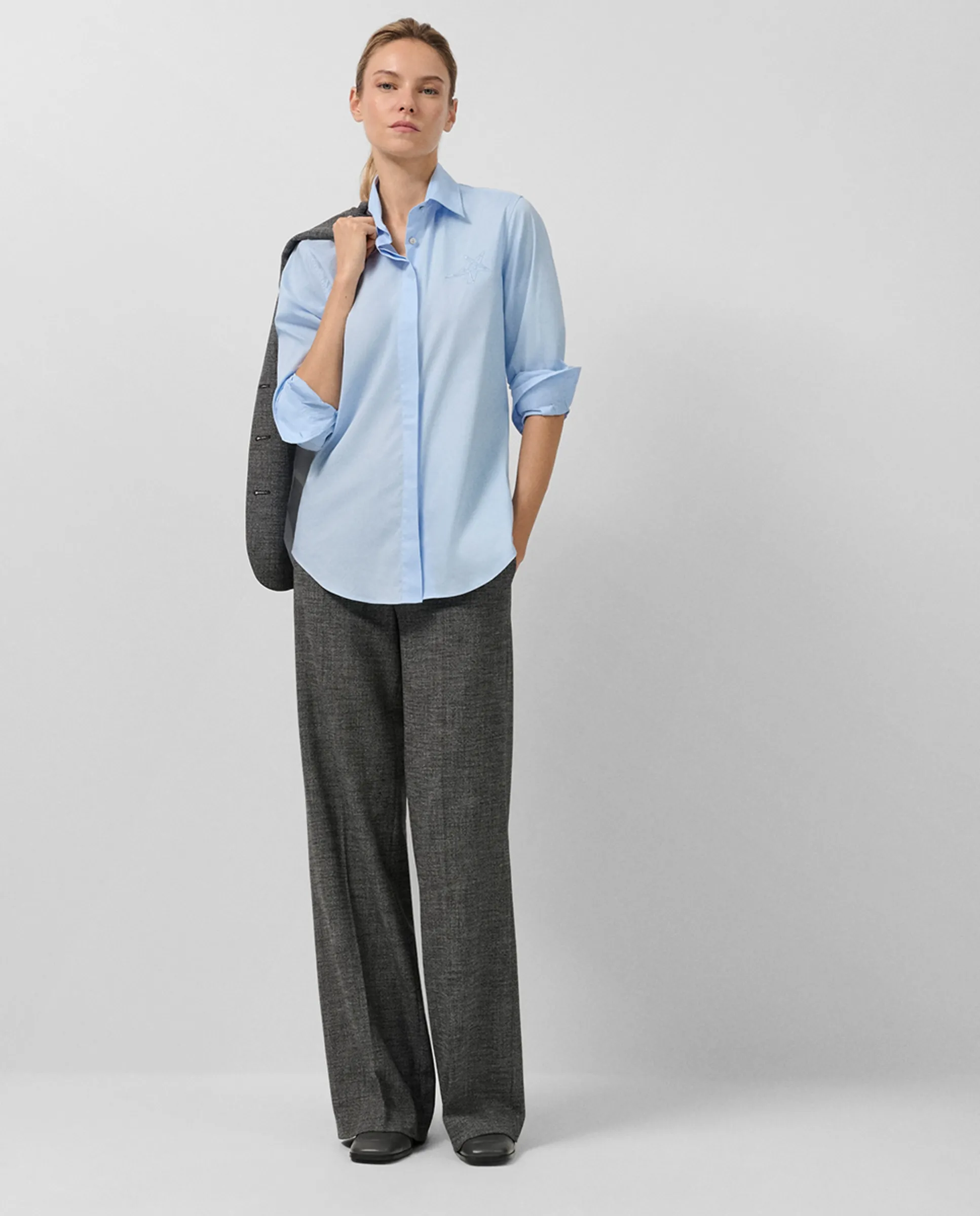 Женская рубашка мужского кроя Roberto Verino, темно-синий
Женская рубашка мужского кроя Roberto Verino, темно-синий