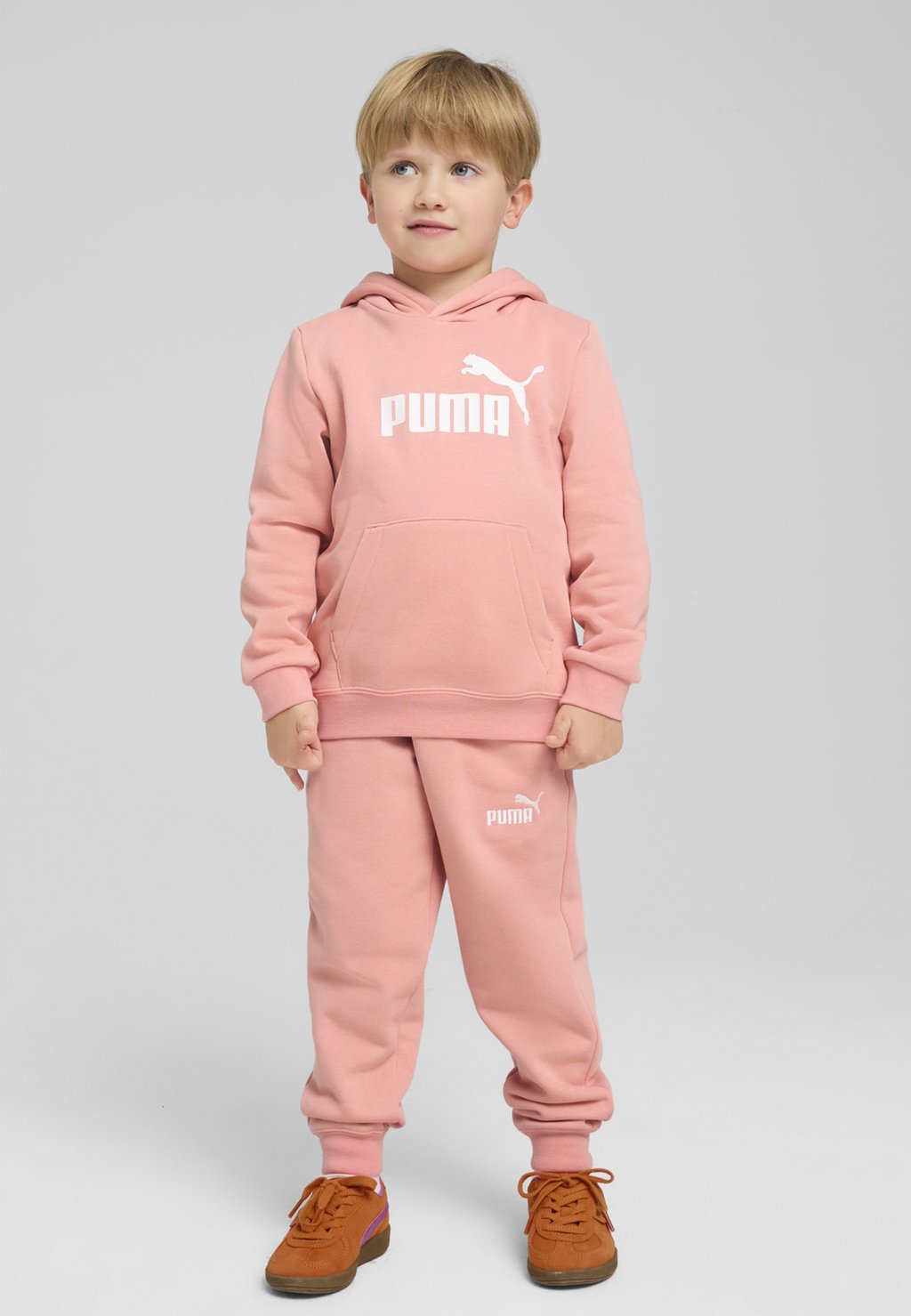 Толстовка с капюшоном ESS NO. 1 LOGO FL PS Puma, фуксия
Толстовка с капюшоном ESS NO. 1 LOGO FL PS Puma, фуксия