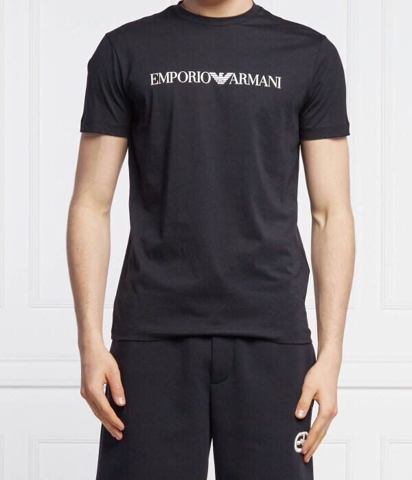 Футболка мужская Emporio Armani с логотипом бренда, черный
Футболка мужская Emporio Armani с логотипом бренда, черный