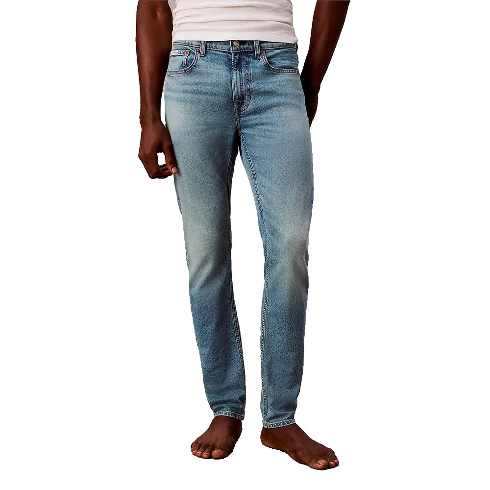 Джинсы Calvin Klein LV04RE700G, зауженный крой Calvin klein jeans, синий
Джинсы Calvin Klein LV04RE700G, зауженный крой Calvin klein jeans, синий