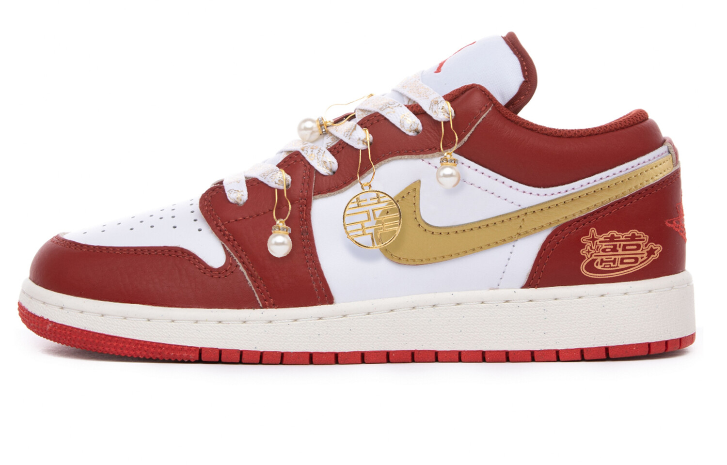 Кроссовки Air Jordan 1 Vintage Basketball Shoes Men Low-top White-red Gold, красный
Кроссовки Air Jordan 1 Vintage Basketball Shoes Men Low-top White-red Gold, красный
