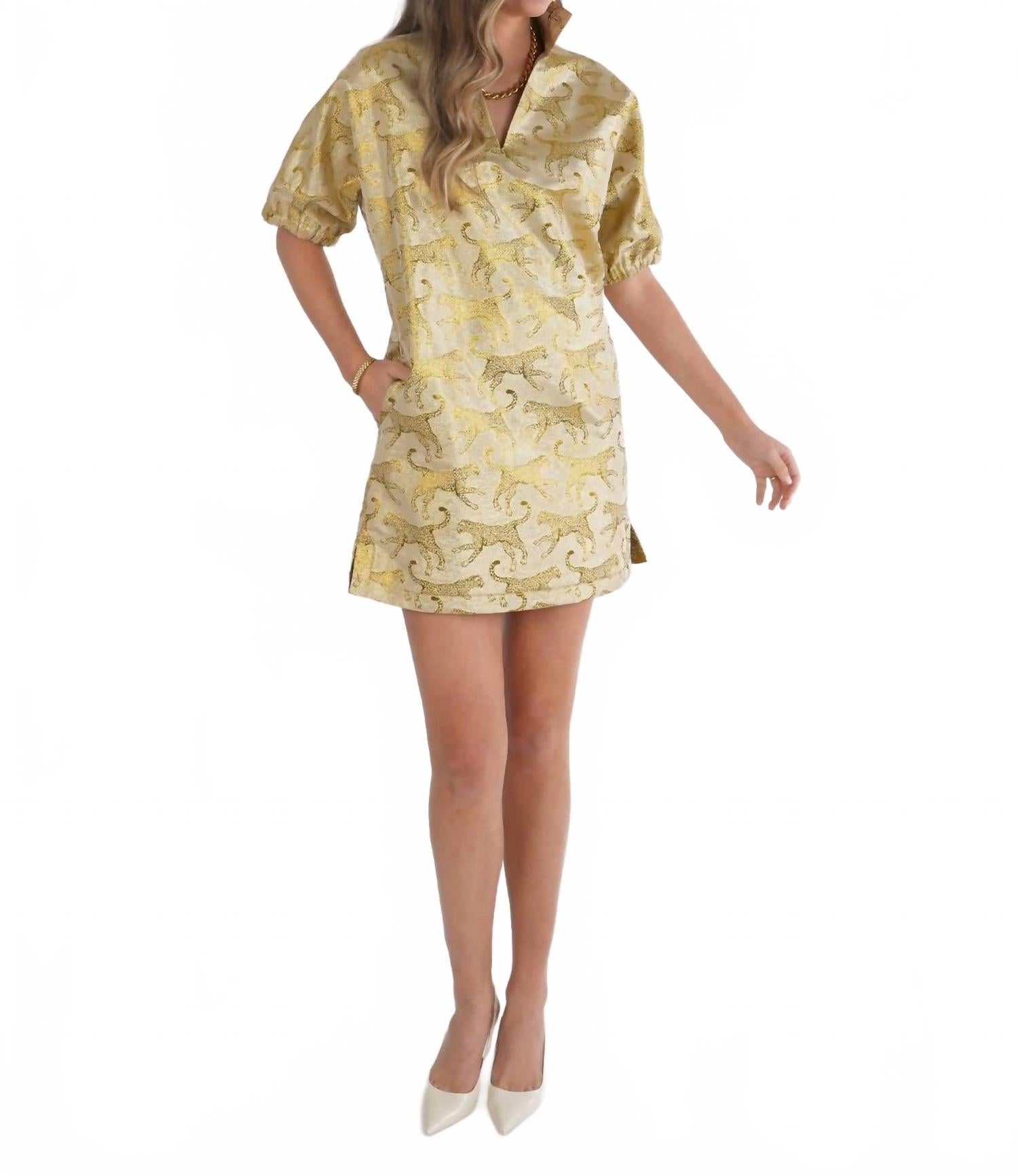 Платье Poppy в золотистом цвете с принтом ягуара Emily McCarthy, золотой
Платье Poppy в золотистом цвете с принтом ягуара Emily McCarthy, золотой