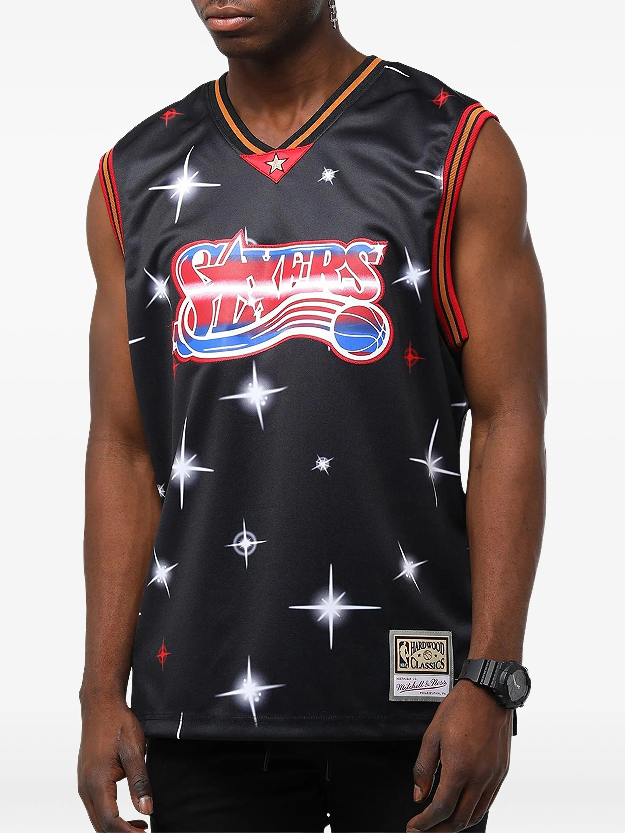 Топ NBA Philadelphia 76ers Airbrush Mitchell & Ness, черный
Топ NBA Philadelphia 76ers Airbrush Mitchell & Ness, черный