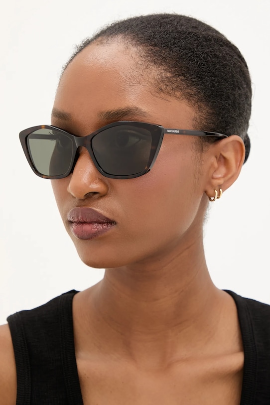 Солнцезащитные очки Saint Laurent, оранжевый
Солнцезащитные очки Saint Laurent, оранжевый