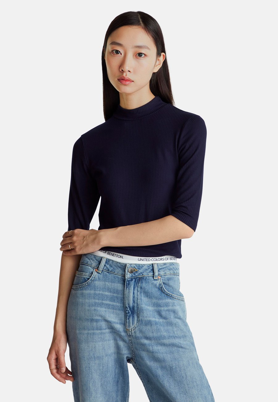 Футболка United Colors of Benetton Basic T-shirt, Blue
Футболка United Colors of Benetton Basic T-shirt, Blue