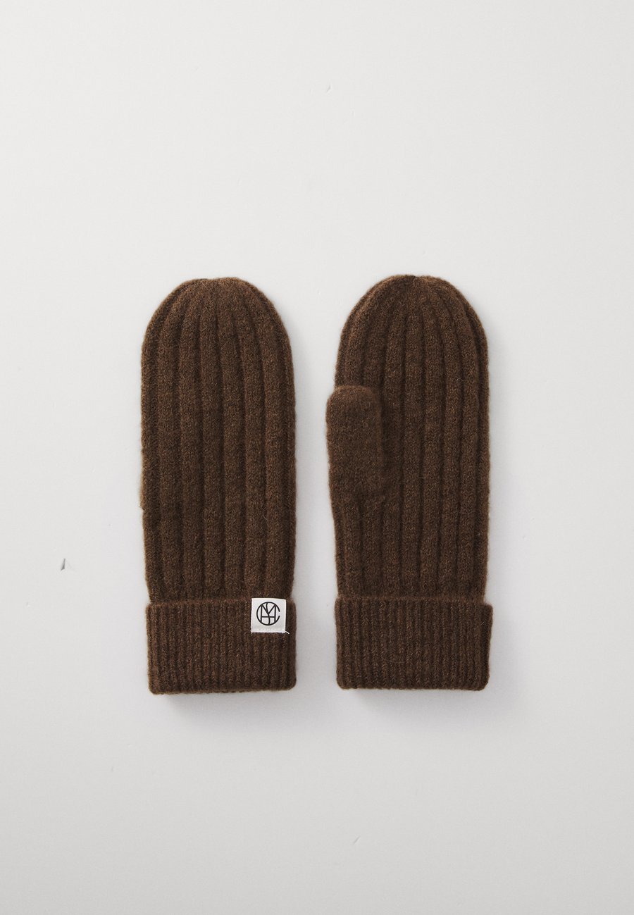 Перчатки MSCH Copenhagen HOPE ICON MITTENS KEY, Slate Black Mel/Dark Brown
Перчатки MSCH Copenhagen HOPE ICON MITTENS KEY, Slate Black Mel/Dark Brown
