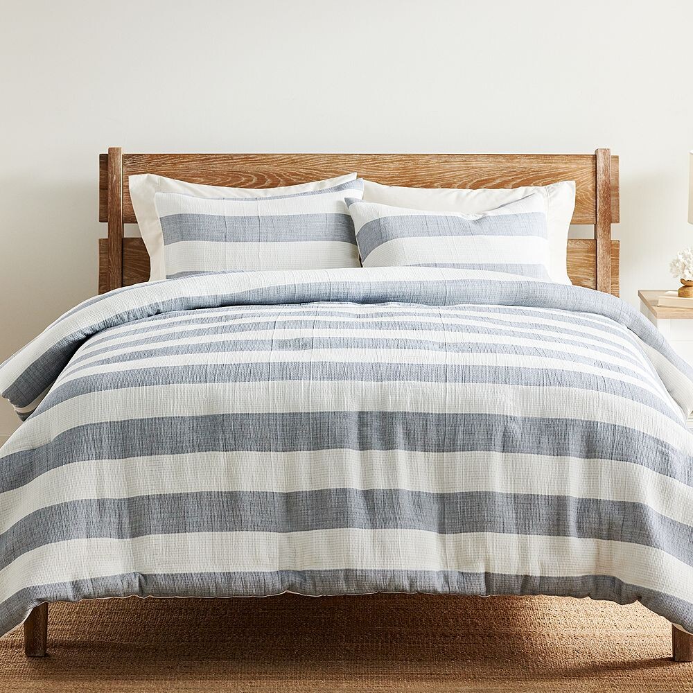 Комплект пододеяльников Sonoma Goods For Life Stillwater с марлевыми полосками и накладками, цвет Stillwater Stripe
Комплект пододеяльников Sonoma Goods For Life Stillwater с марлевыми полосками и накладками, цвет Stillwater Stripe