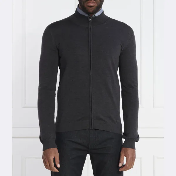 Шерстяной свитер приталенного кроя San jorge-m Hugo, черный
Шерстяной свитер приталенного кроя San jorge-m Hugo, черный