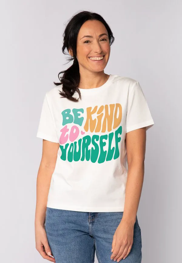 Футболка с принтом «будь добр к себе» Watapparel, Off White, Белый, Футболка с принтом «будь добр к себе» Watapparel, Off White
Футболка с принтом «будь добр к себе» Watapparel, Off White, Белый, Футболка с принтом «будь добр к себе» Watapparel, Off White