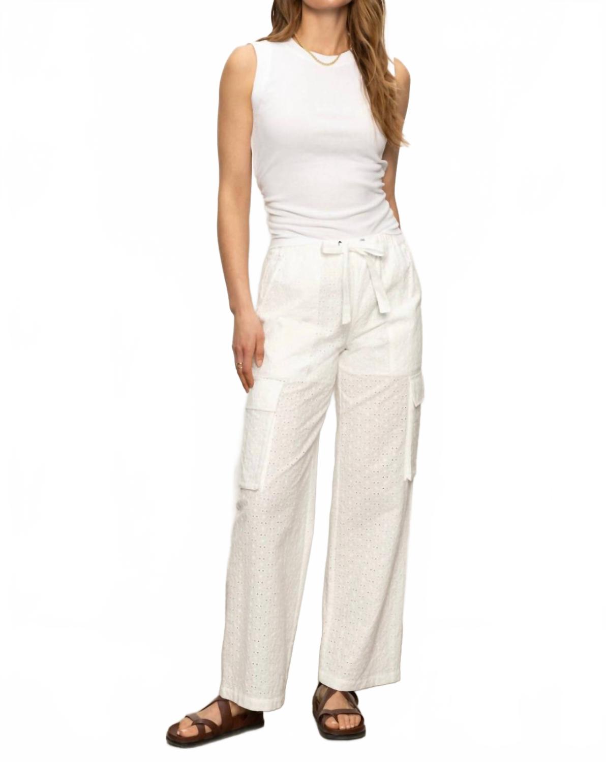 Брюки Free Time с люверсами, выбеленные, белого цвета Sanctuary
Брюки Free Time с люверсами, выбеленные, белого цвета Sanctuary