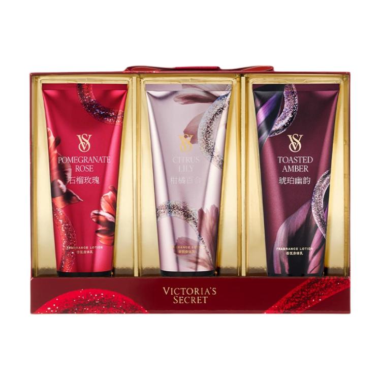 Набор лосьонов для тела Year Of The Snake Limited Fragrance Box, увлажняющий, ароматный, 236мл*3 Victoria's Secret, Pomegranate розовый Body Lotion 236ml+Citrus Lily Body Lotion 236ml+Amber Eau De Parfum Body Lotion 236ml
Набор лосьонов для тела Year Of The Snake Limited Fragrance Box, увлажняющий, ароматный, 236мл*3 Victoria's Secret, Pomegranate розовый Body Lotion 236ml+Citrus Lily Body Lotion 236ml+Amber Eau De Parfum Body Lotion 236ml