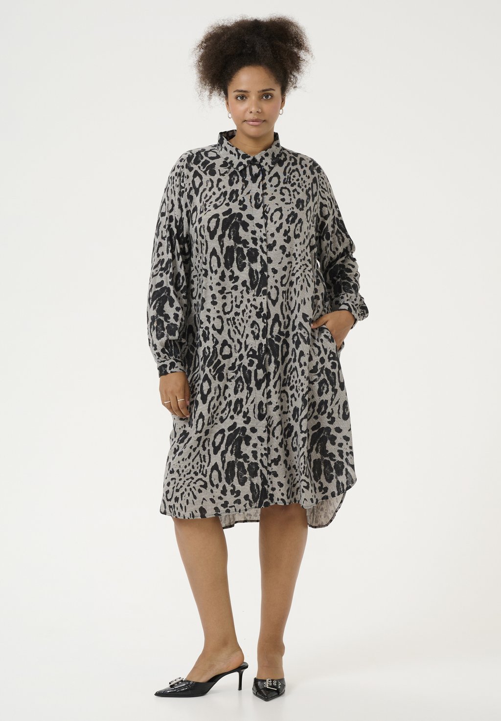 Платье-рубашка MILLE Kaffe Curve, серый
Платье-рубашка MILLE Kaffe Curve, серый