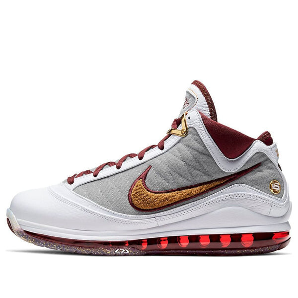 Кроссовки леброн 7 Nike, белый
Кроссовки леброн 7 Nike, белый