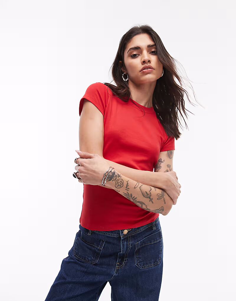Повседневная футболка Topshop красного цвета 
Повседневная футболка Topshop красного цвета