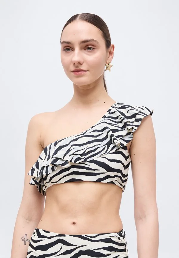 Верх от бикини Cras, White/Black, Белый, Верх от бикини Cras, White/Black
Верх от бикини Cras, White/Black, Белый, Верх от бикини Cras, White/Black