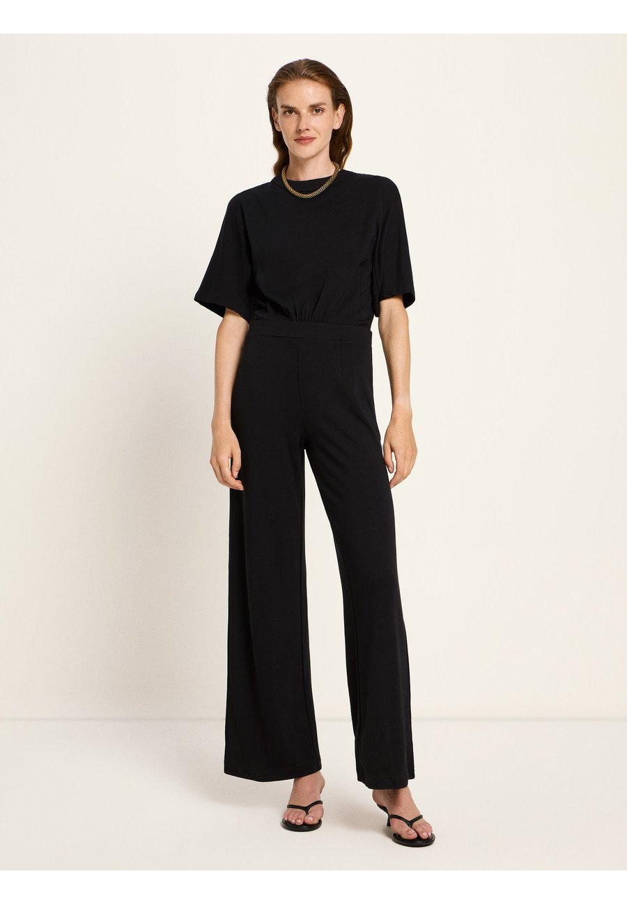 Комбинезон LANIUS Jumpsuit, Black
Комбинезон LANIUS Jumpsuit, Black