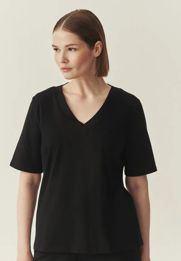 Базовая футболка raba Tatuum, Black, Черный, Базовая футболка raba Tatuum, Black
Базовая футболка raba Tatuum, Black, Черный, Базовая футболка raba Tatuum, Black