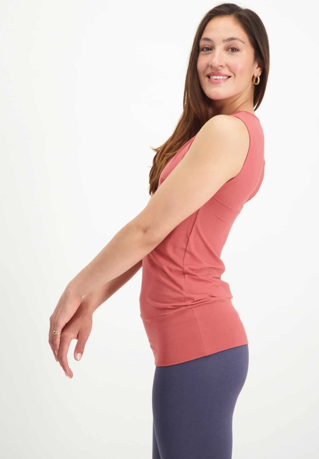 Топ BHAV Urban Goddess, светло-красный
Топ BHAV Urban Goddess, светло-красный