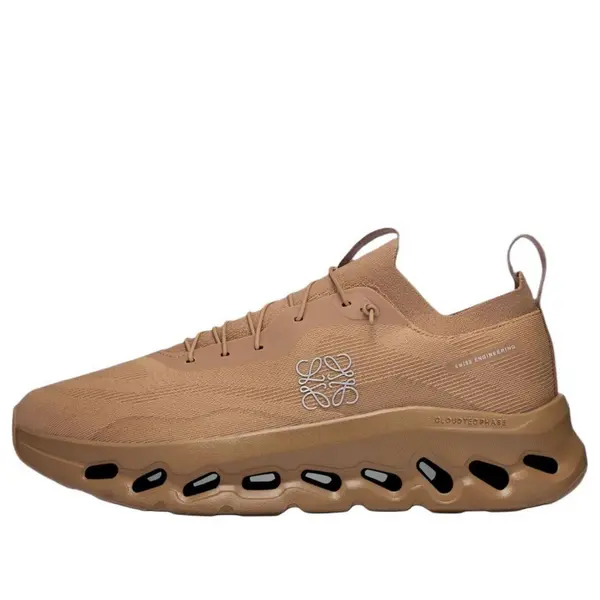 Кроссовки x loewe cloudtilt 'dark sand' On Running, желтый
Кроссовки x loewe cloudtilt 'dark sand' On Running, желтый