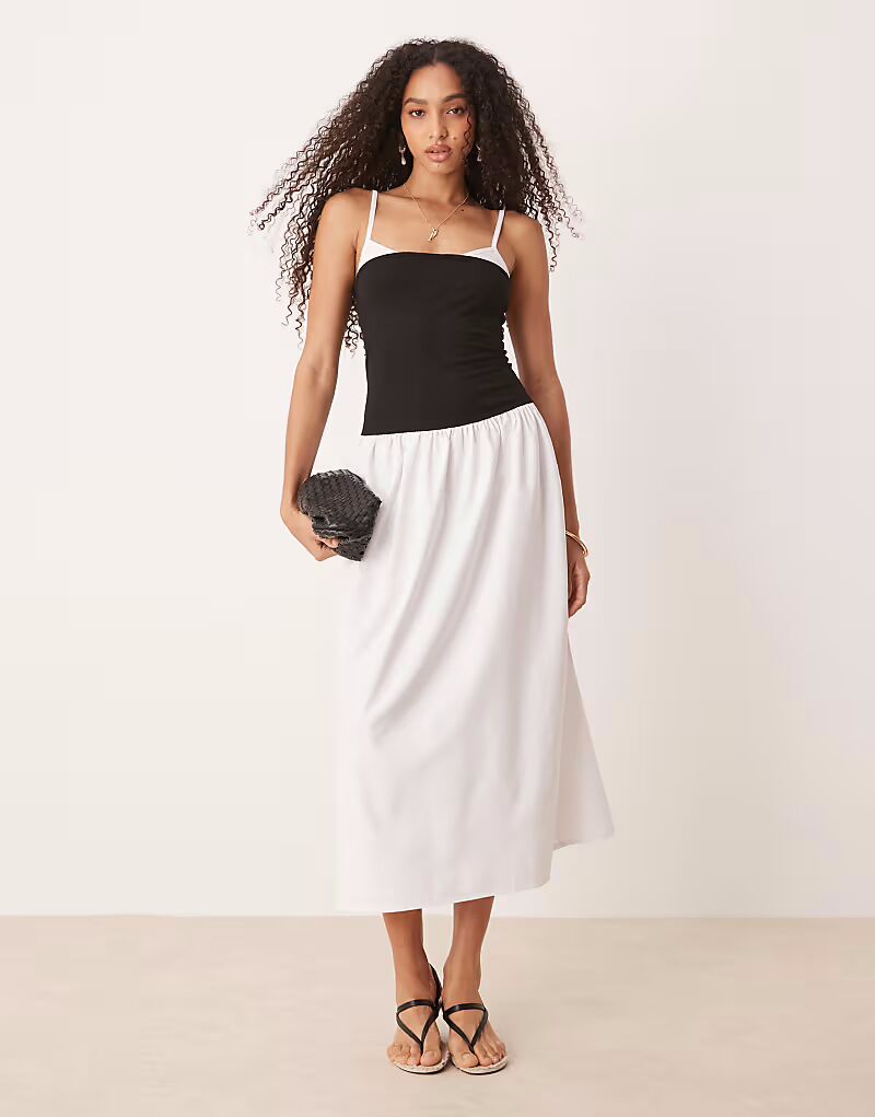 Платье макси из микса поплина и мокохрома ASOS DESIGN цвета слоновой кости с завязками
Платье макси из микса поплина и мокохрома ASOS DESIGN цвета слоновой кости с завязками