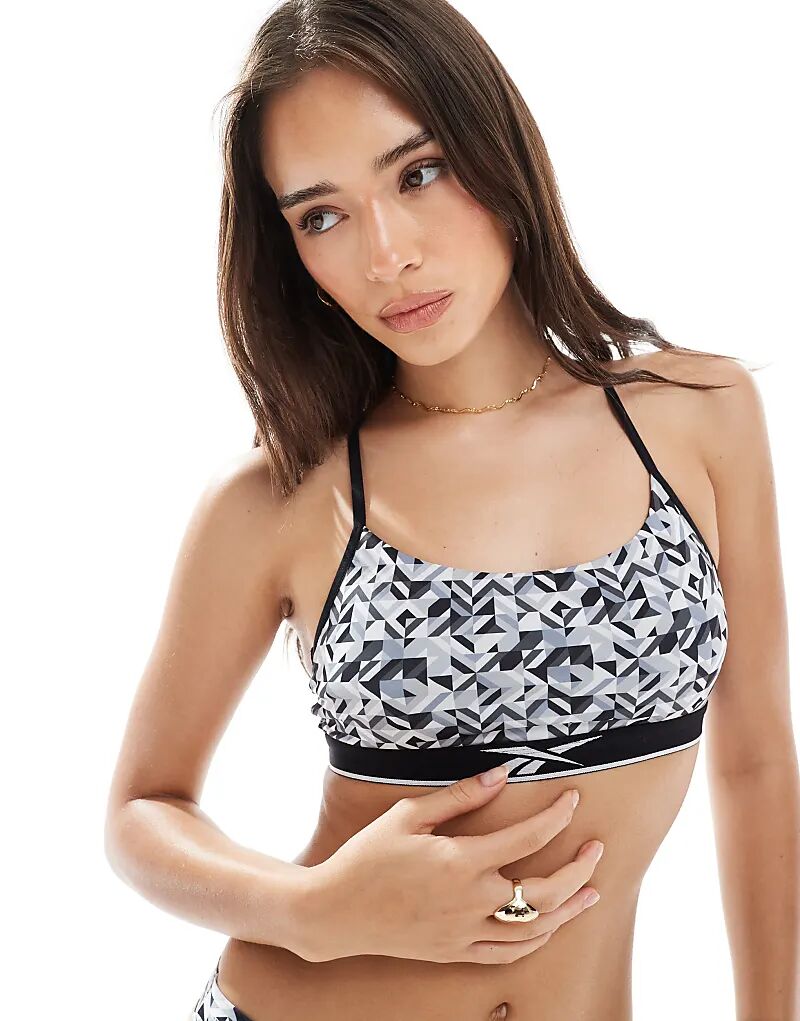 Бюстгальтер Reebok Cita черного цвета
Бюстгальтер Reebok Cita черного цвета