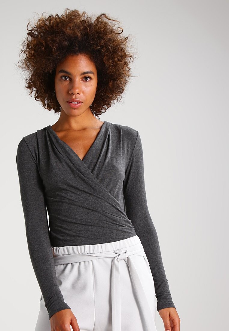 Рубашка с длинным рукавом LIONE mbyM, цвет dark grey melange
Рубашка с длинным рукавом LIONE mbyM, цвет dark grey melange