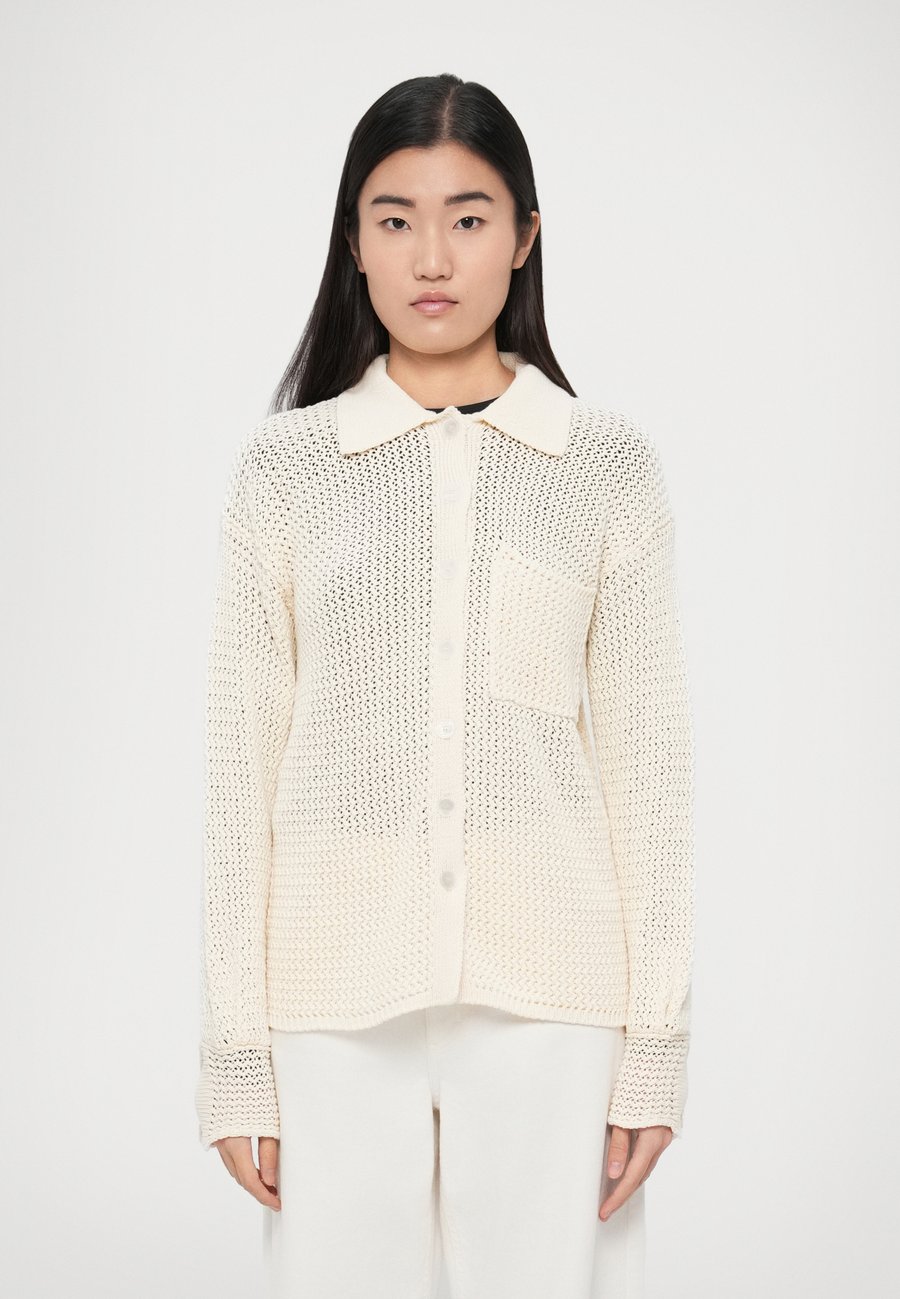 Кардиган Marella SLATINO CARDIGAN, Bianco/White
Кардиган Marella SLATINO CARDIGAN, Bianco/White