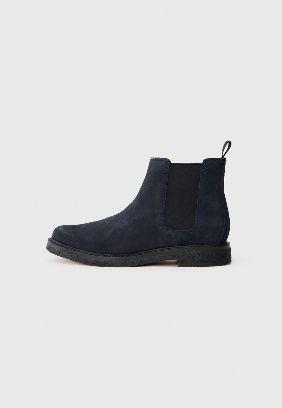 Ботинки Clarks CLARKDALE EASY, Navy/Dark Blue
Ботинки Clarks CLARKDALE EASY, Navy/Dark Blue