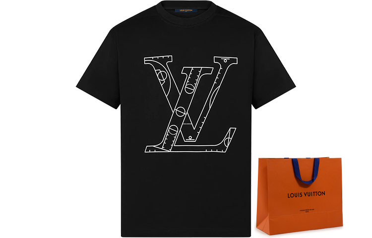 LOUIS VUITTON Футболка NBA Unisex Black
LOUIS VUITTON Футболка NBA Unisex Black