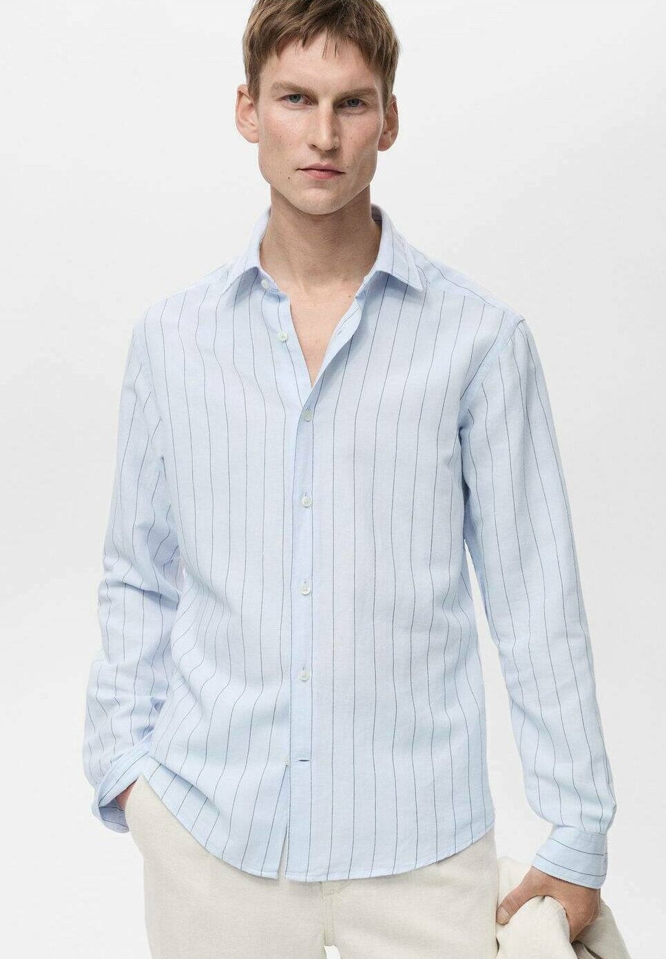 Рубашка RUG Mango, светло-голубой
Рубашка RUG Mango, светло-голубой