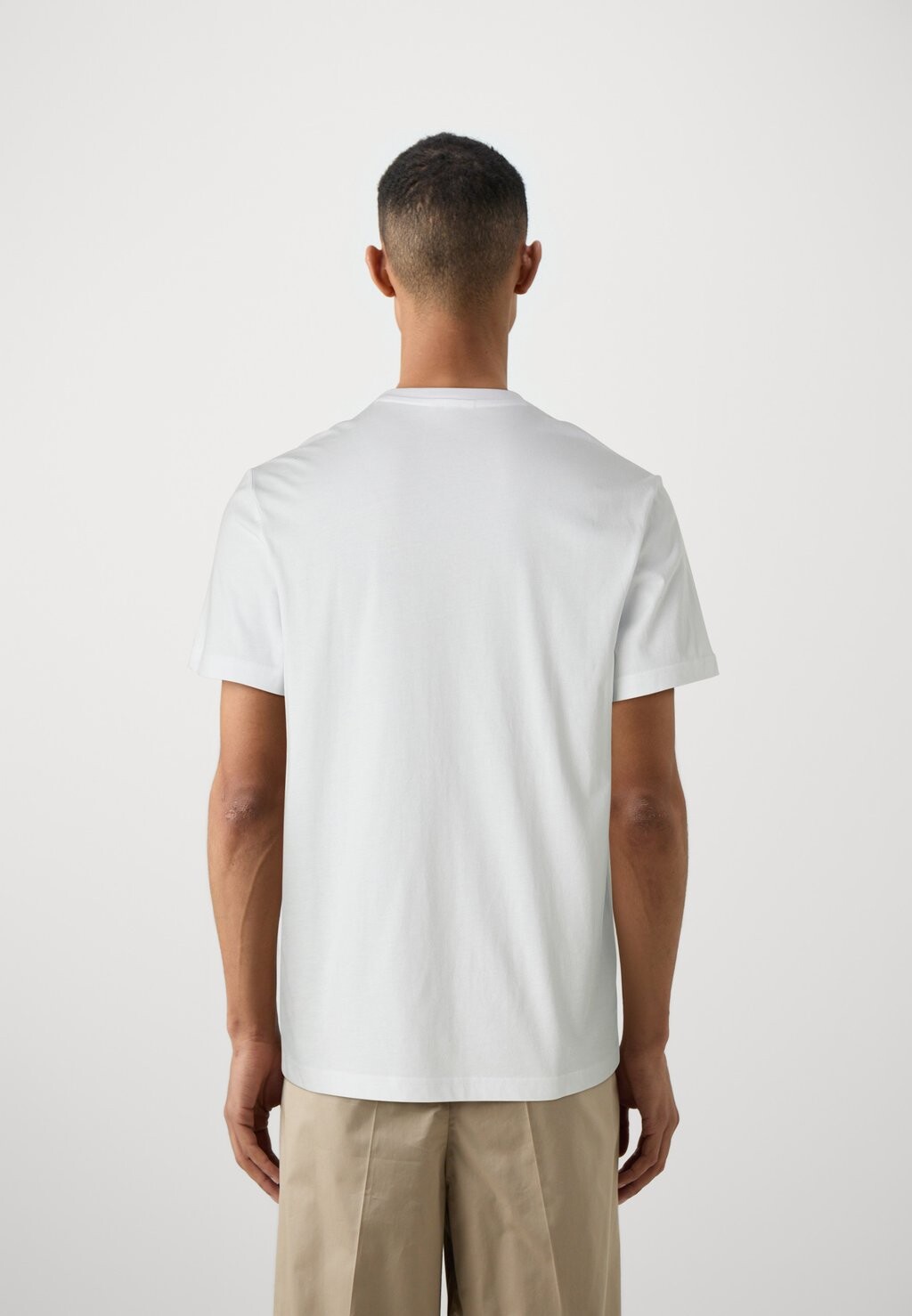 Базовая футболка Lacoste, белый
Базовая футболка Lacoste, белый