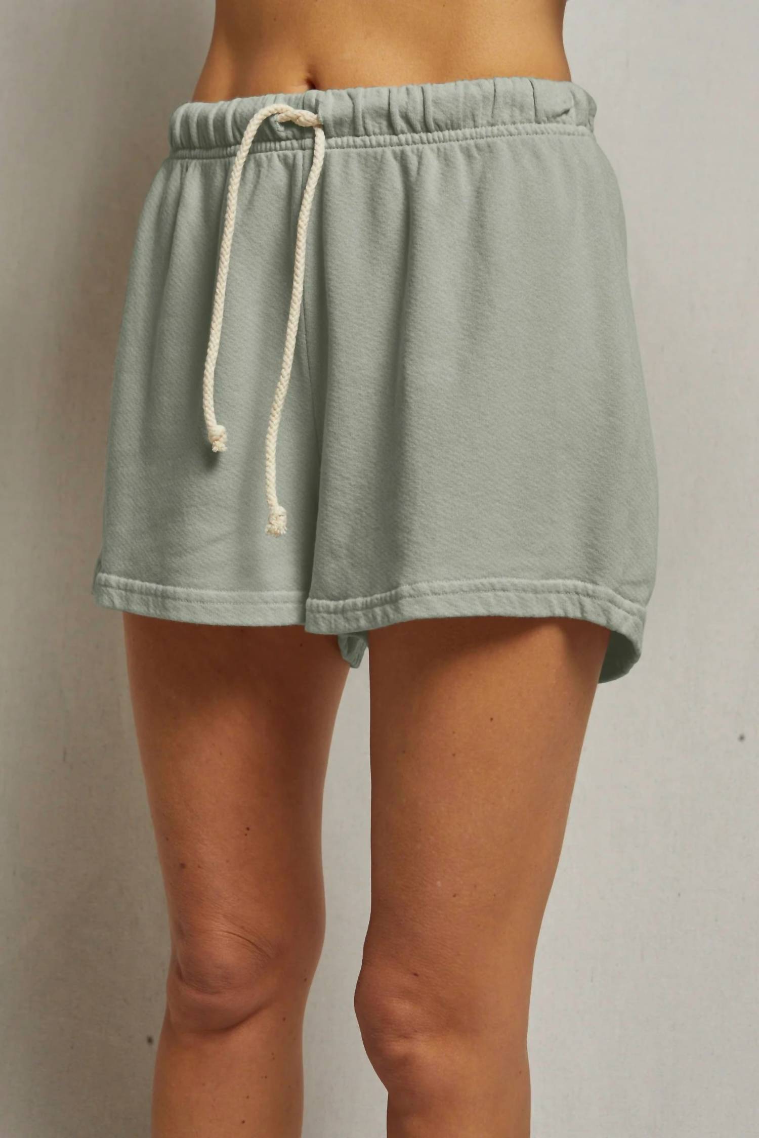 Лейла французские махровые спортивные шорты Парижский дождь PERFECTWHITETEE, Paris Rain
Лейла французские махровые спортивные шорты Парижский дождь PERFECTWHITETEE, Paris Rain