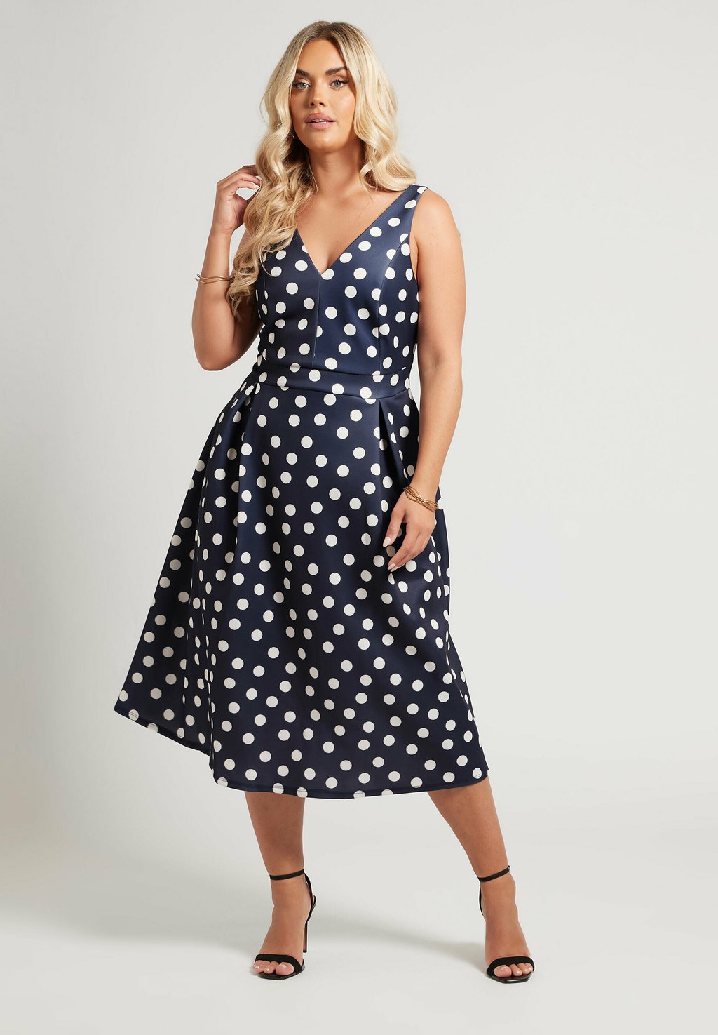 Коктейльное/вечернее платье POLKA DOT MIDI Yours Clothing, темно-синий
Коктейльное/вечернее платье POLKA DOT MIDI Yours Clothing, темно-синий