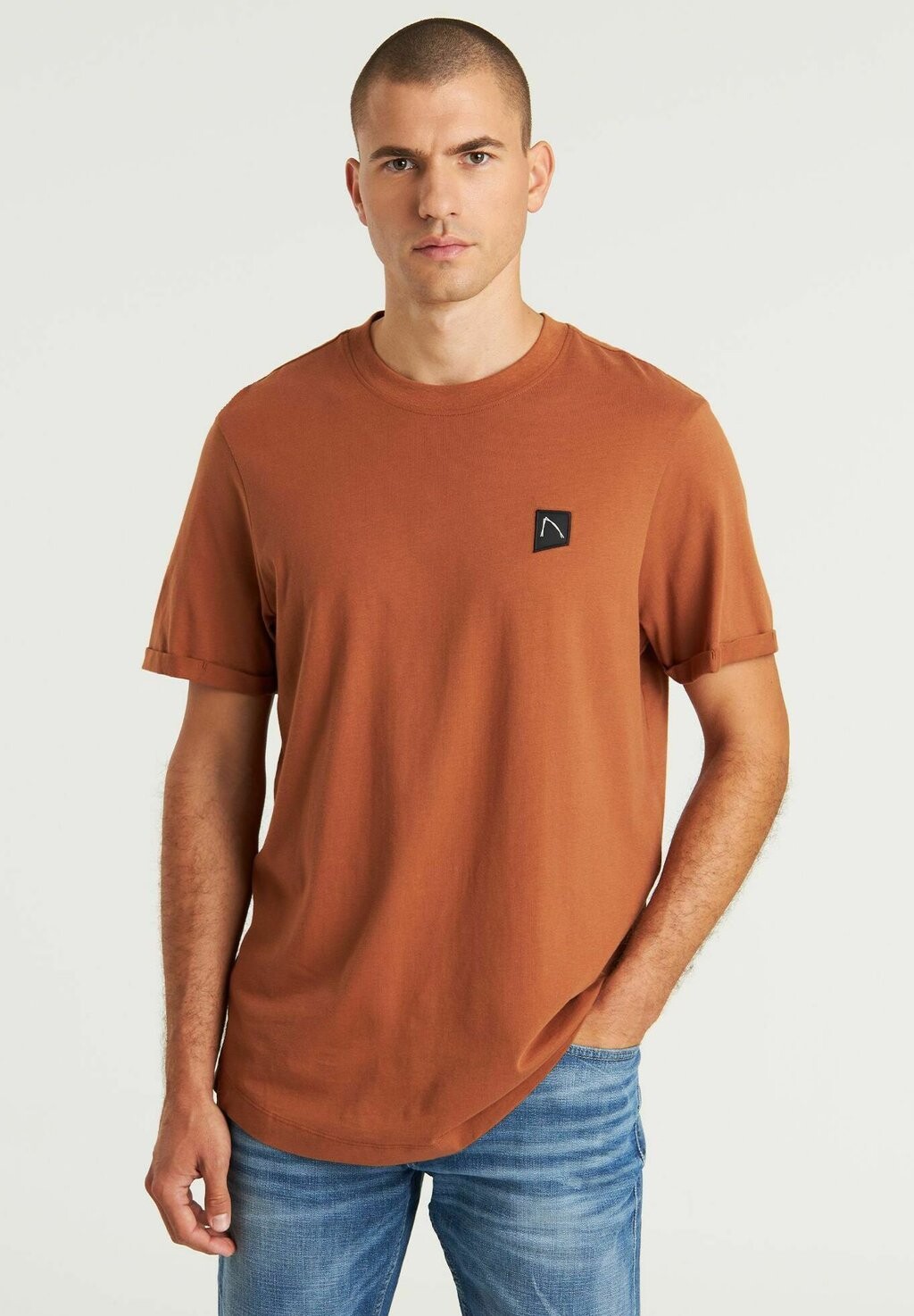 Базовая футболка BRODY CHASIN', светло-коричневый
Базовая футболка BRODY CHASIN', светло-коричневый