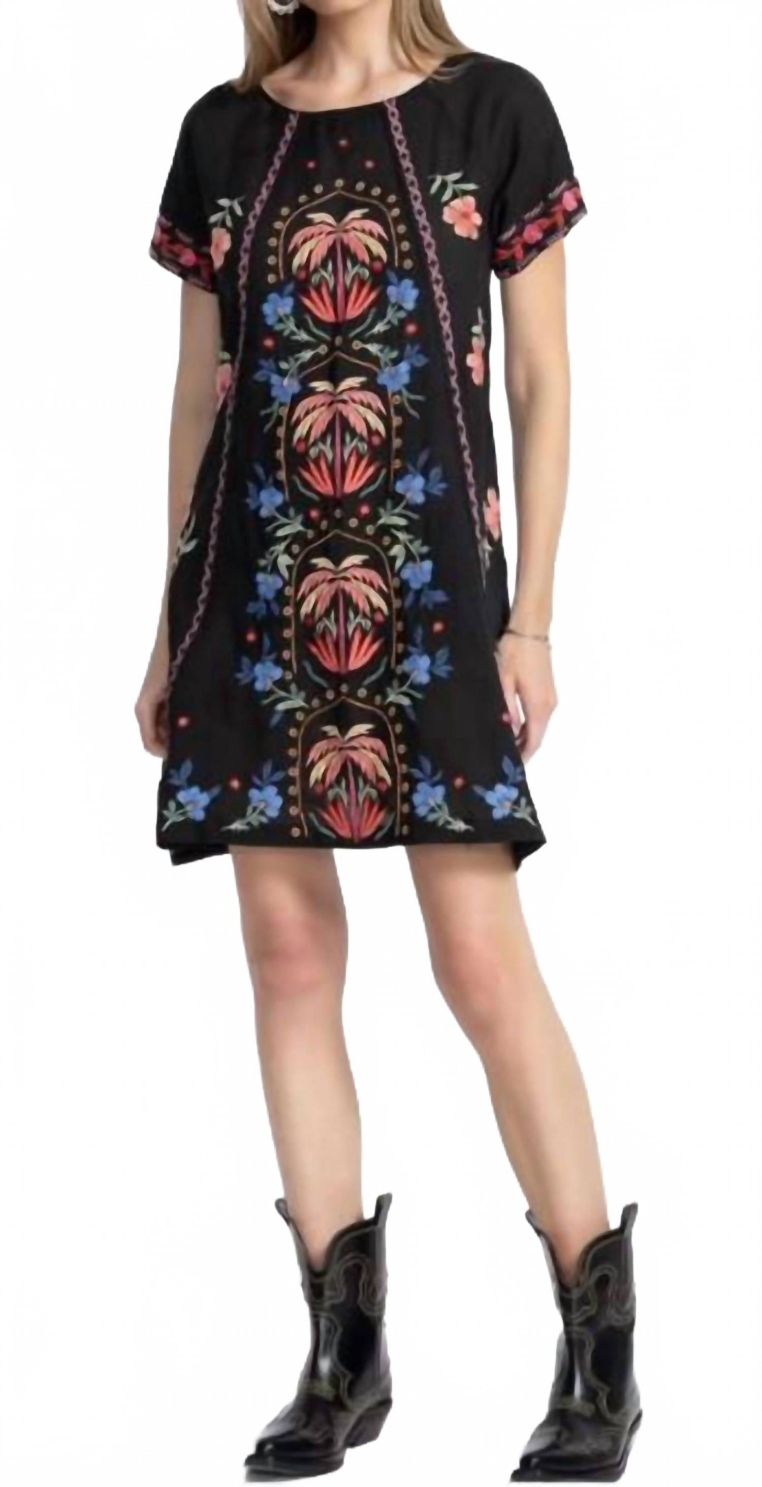 Черное платье-комбинация с регланными швами Johnny Was
Черное платье-комбинация с регланными швами Johnny Was