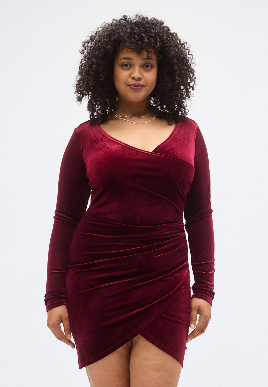 Платье ONLY Carmakoma CARDAIZA WRAP DRAPE DRESS, Burgundy/Bordeaux
Платье ONLY Carmakoma CARDAIZA WRAP DRAPE DRESS, Burgundy/Bordeaux