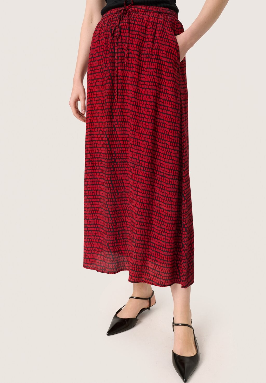 Юбка макси ALIZE Soaked in Luxury, красный
Юбка макси ALIZE Soaked in Luxury, красный