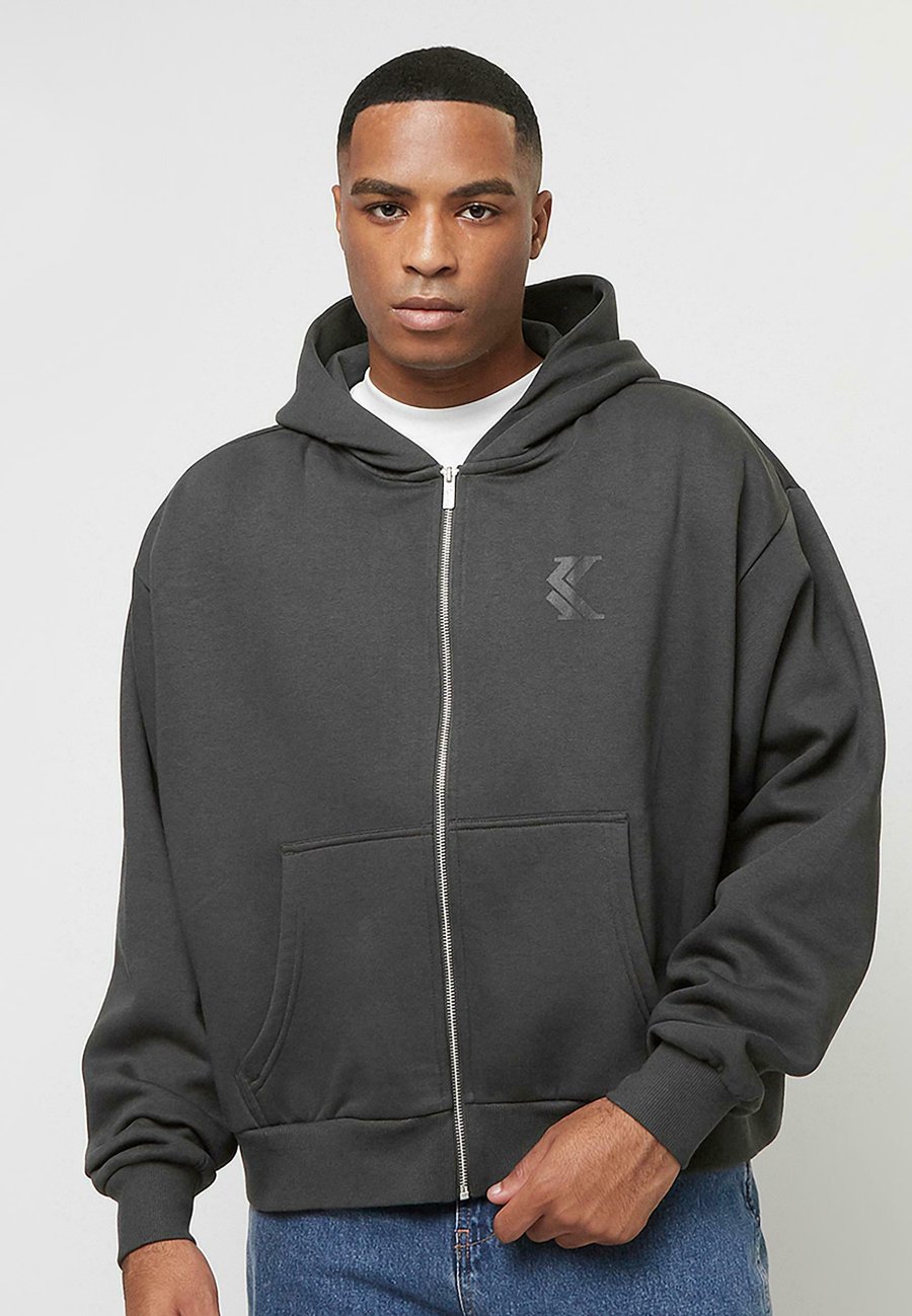 Толстовка Karl Kani Zip-up sweatshirt, Black
Толстовка Karl Kani Zip-up sweatshirt, Black