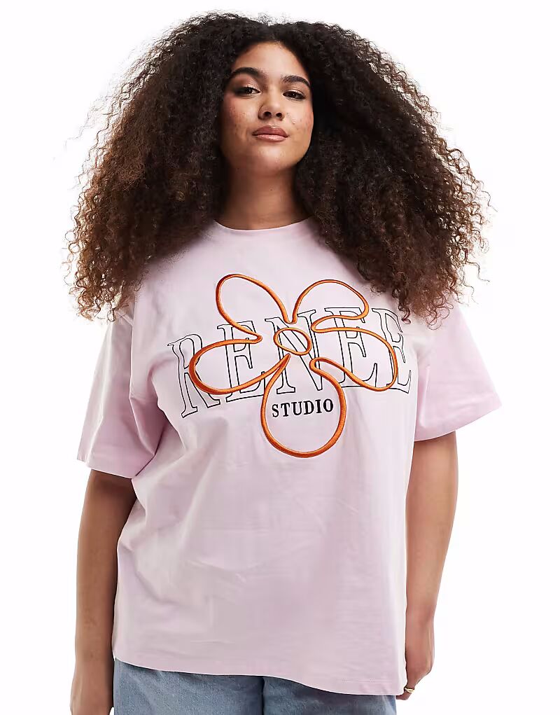 Эксклюзивная футболка Renee Studio Plus с круглым вырезом и вышитым цветочным логотипом розового цвета
Эксклюзивная футболка Renee Studio Plus с круглым вырезом и вышитым цветочным логотипом розового цвета