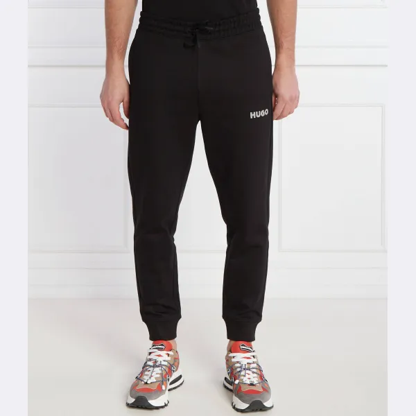 Спортивные брюки прямого кроя Drochers Hugo, черный
Спортивные брюки прямого кроя Drochers Hugo, черный